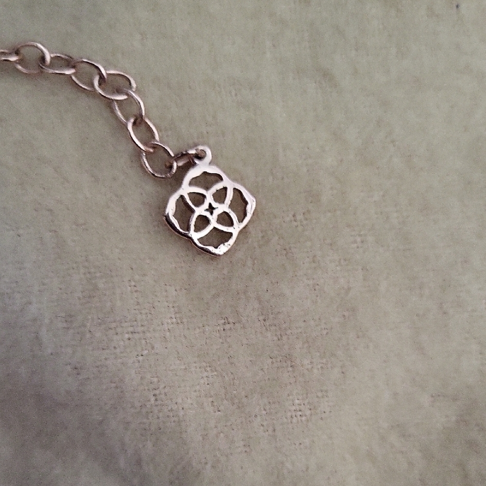 Kendra Scott Rose Gold Necklace - Picture 3 of 3